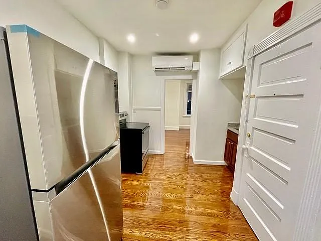 4 Garden Court St #2B — Photo 7