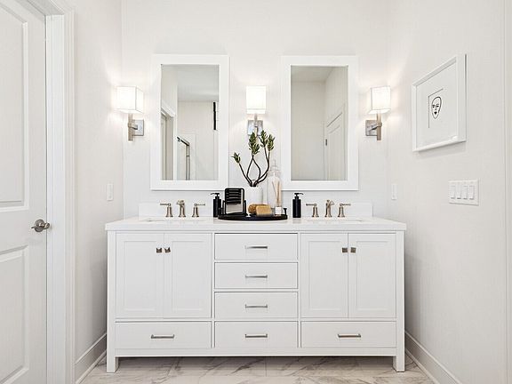 Primary bath with freestanding vanity