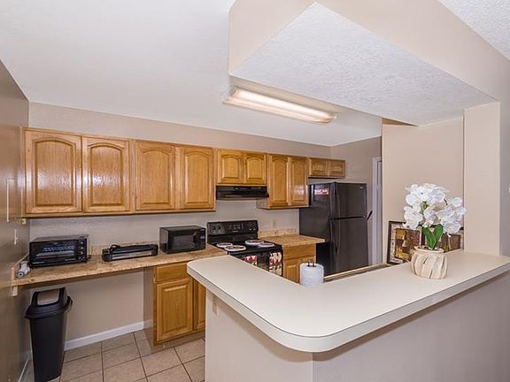 5th image of 5500 Devonbriar Way APT G105