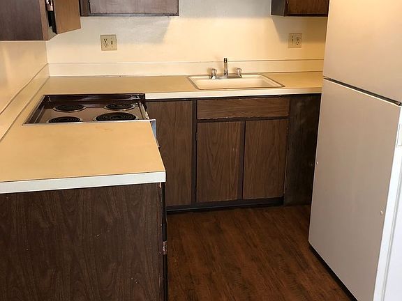 3rd image of 1424 E 18th Ave APT 10