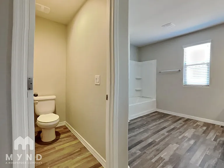 5420 W Albeniz Pl — Photo 12