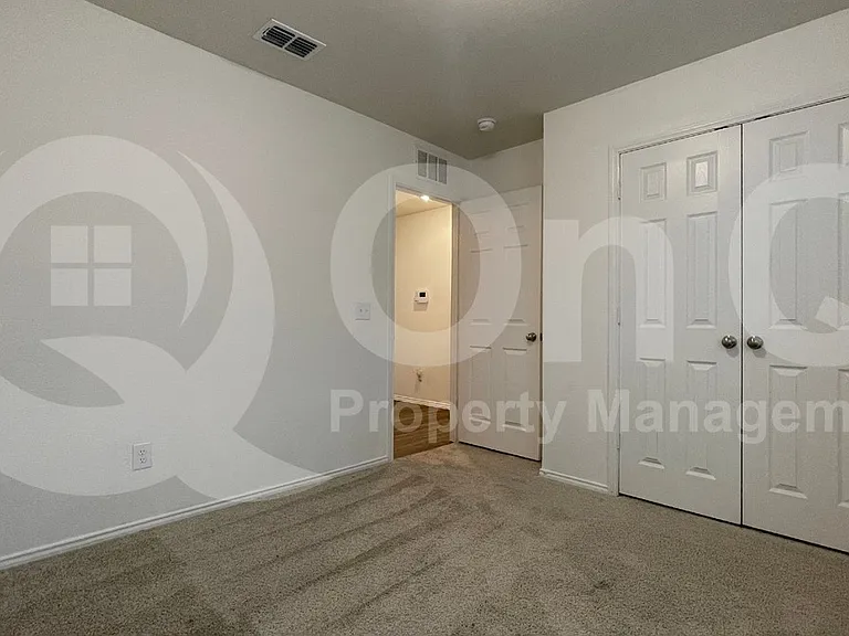 1315 Binfield Dr — Photo 10