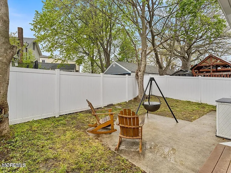803 Central Ave — Photo 1