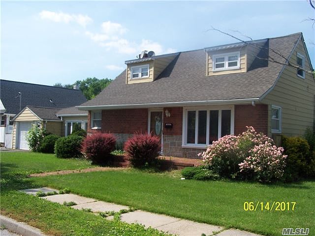 2nd image of 1392 Jefferson St