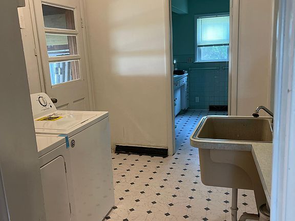 2nd image of 603 Grant St #2