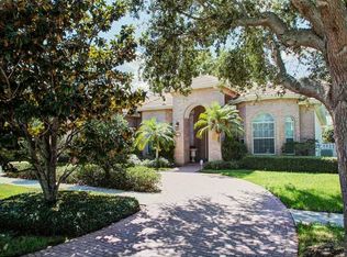 611 Osceola Rd, Belleair, FL 33756