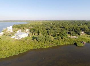 7413 Bay Dr, Tampa, FL 33635