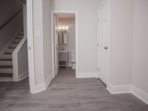4th image of 1741 W Ontario St #81