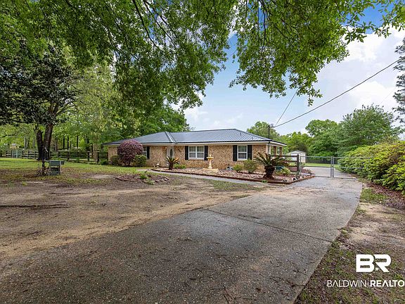 2nd image of 5750 Dogwood Trl