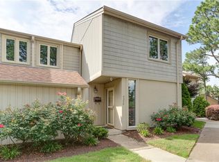 4370 Point West Dr, Portsmouth, VA 23703