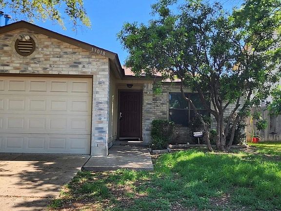 3rd image of 13018 Chimney Oak Dr