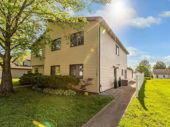 510 N Beadle Dr #B, Carbondale, IL 62901