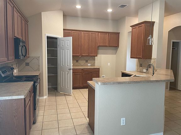 5th image of 500 Promise Creek Dr