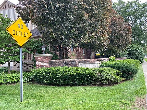 2nd image of 410 Oak Run Ct #1