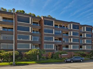 1140 Alki Ave SW APT 301, Seattle, WA 98116