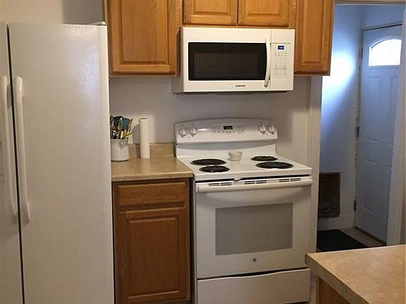 2nd image of 567 E Court St