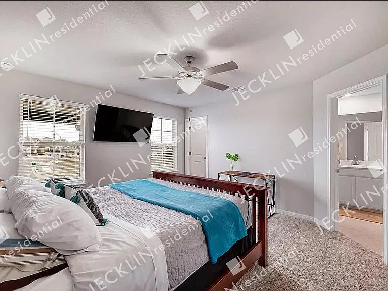 6015 Pleasanton Pkwy — Photo 8
