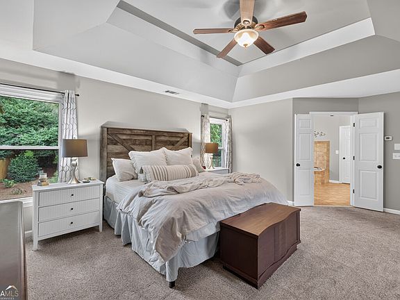 5th image of 1400 Watercove Ln