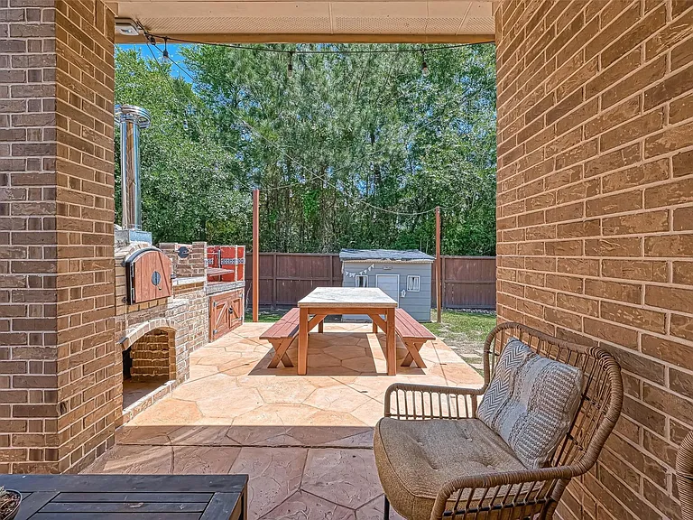 210 Hearthshire Cir — Photo 45