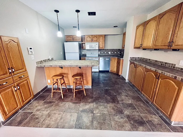 1091 Tower Butte Rd #91 — Photo 1