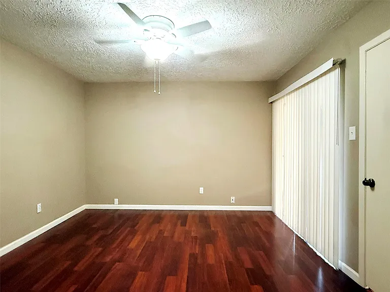 4923 Kentwalk Dr — Photo 16