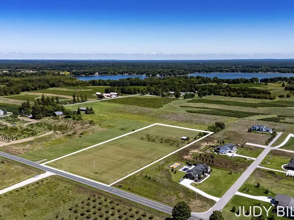62nd St, Fennville, MI 49408