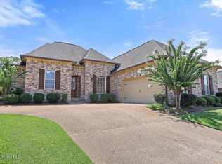 146 Grandeur Dr, Brandon, MS 39042