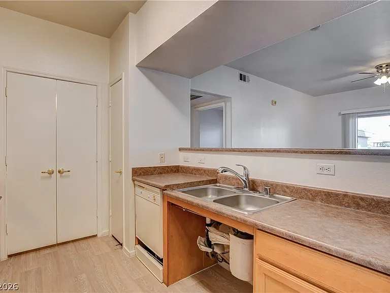 45 Maleena Mesa St #113 — Photo 15