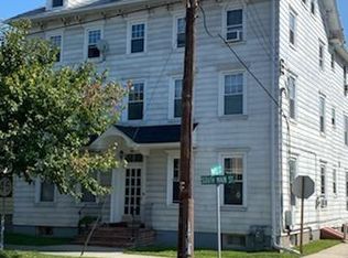 27 S Main St APT 2, Woodstown, NJ 08098