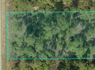 1122 Wellington Ave, Lehigh Acres, FL 33972