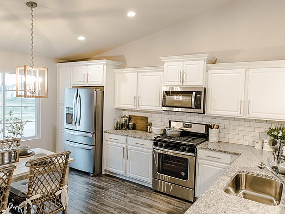 4th image of 4580 Hidden Creek Ln