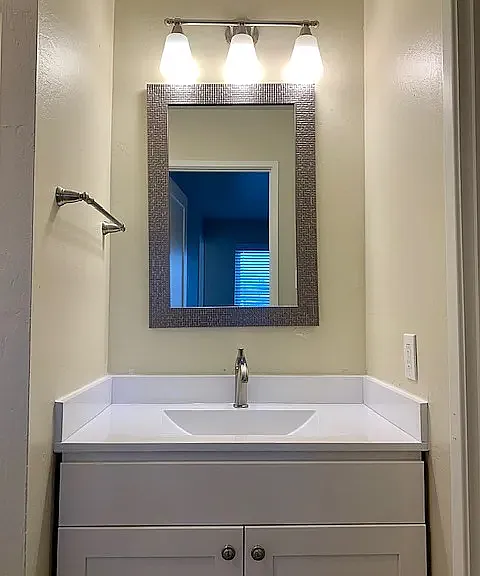 300 Oxford Way #4 — Photo 10