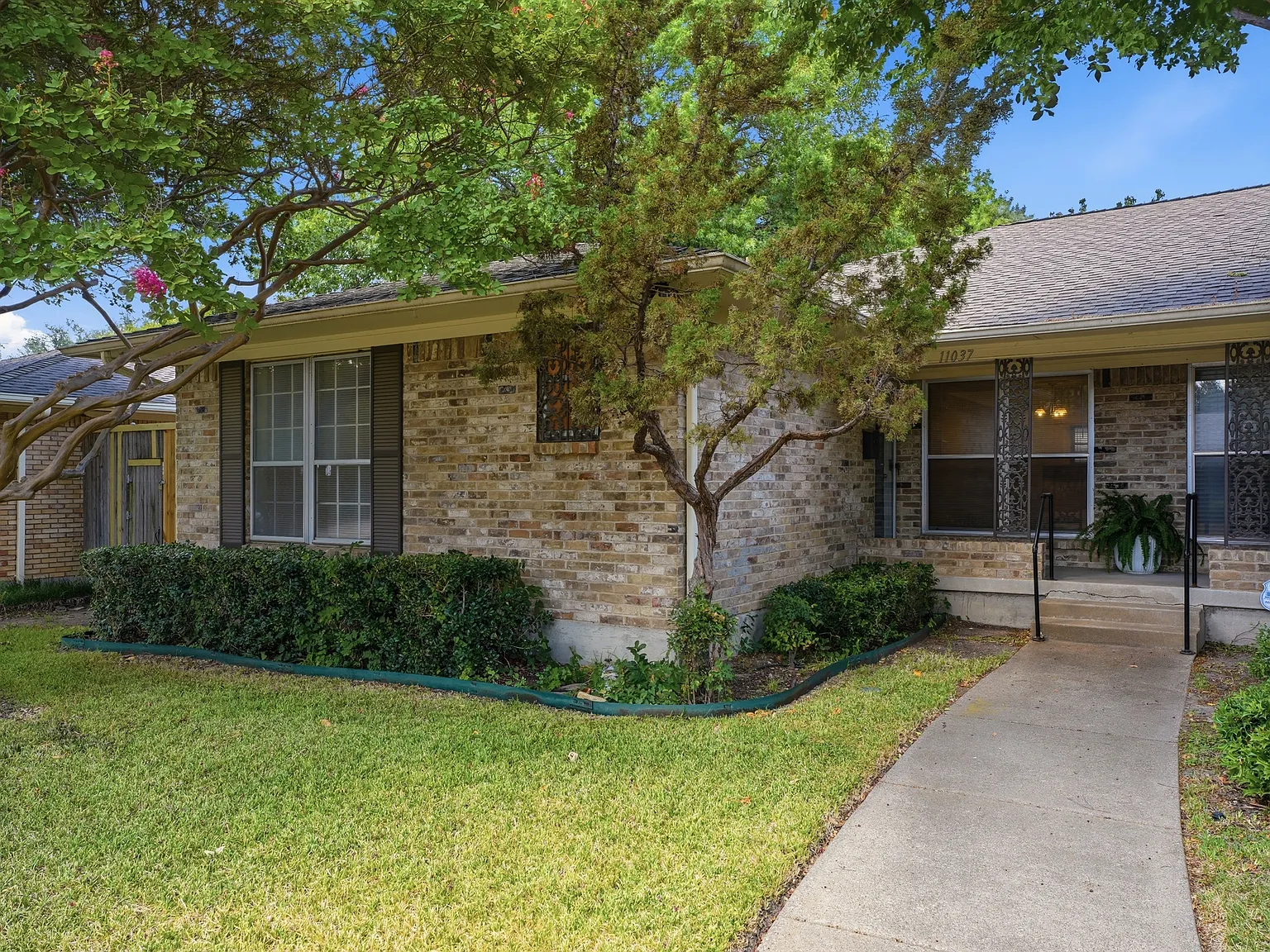 2 bed, 1228 sqft, $1,695 — Photo 2
