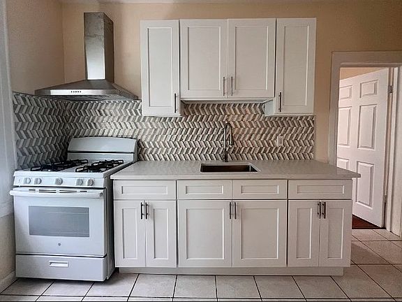 5th image of 93-37 202nd St #3