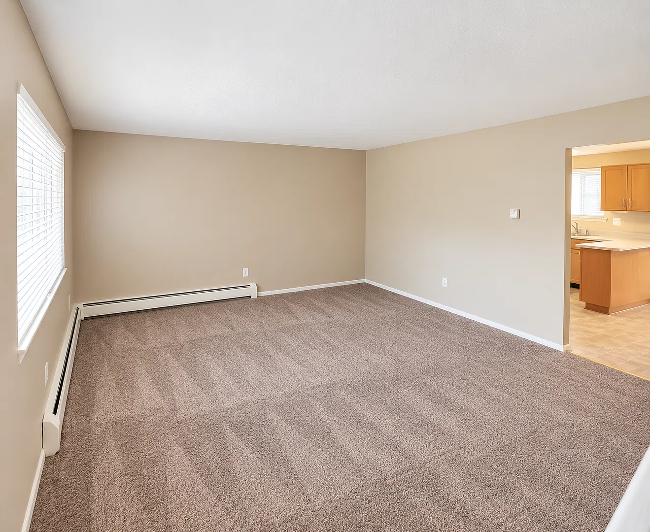 5705 S Pearl St — Photo 3