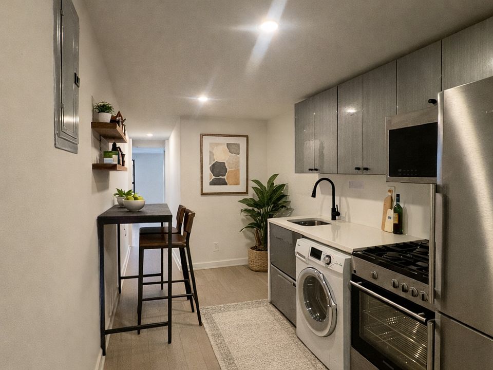 1st image of 119 Baxter St APT 3F