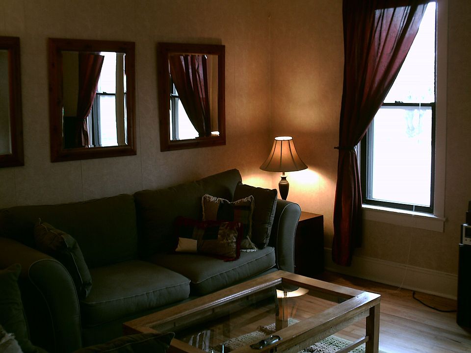 1st image of 429 Banfil St