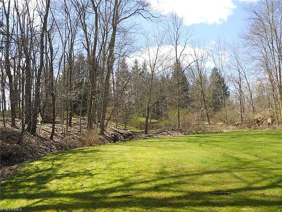 3rd image of 62 Orchard Dr