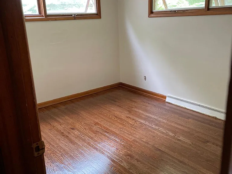 1132 Jessie Ave — Photo 5