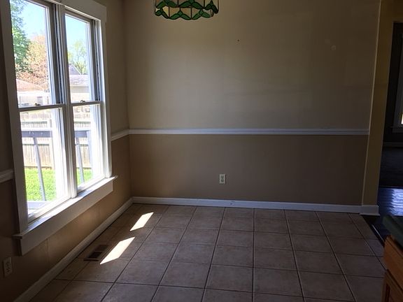 4th image of 338 Hill Ave