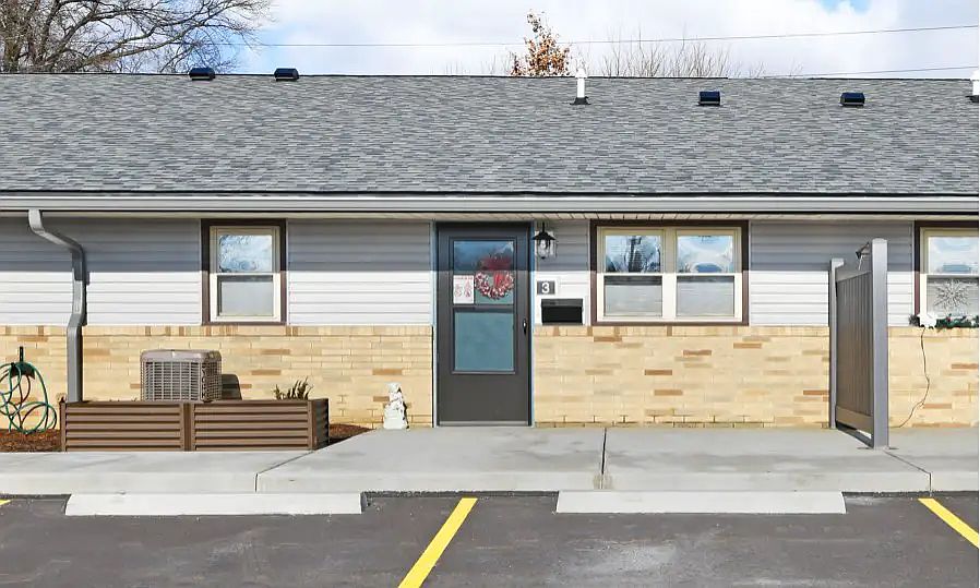 Mayflower Apartments 424 Grosvenor Ave NW Massillon OH Zillow