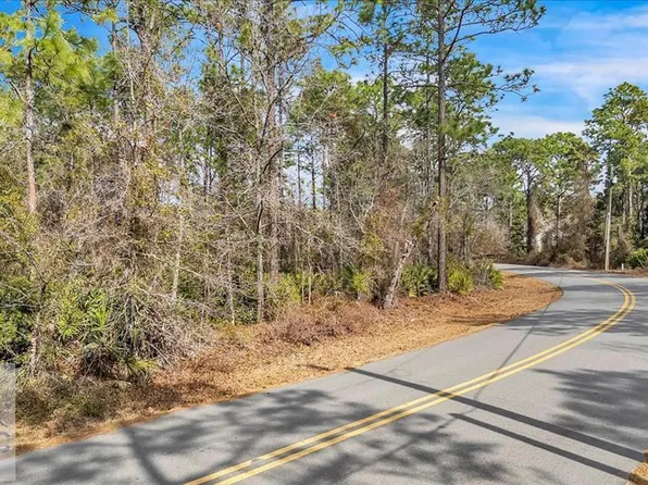 51 Pine Forest Dr, Jesup, GA 31546