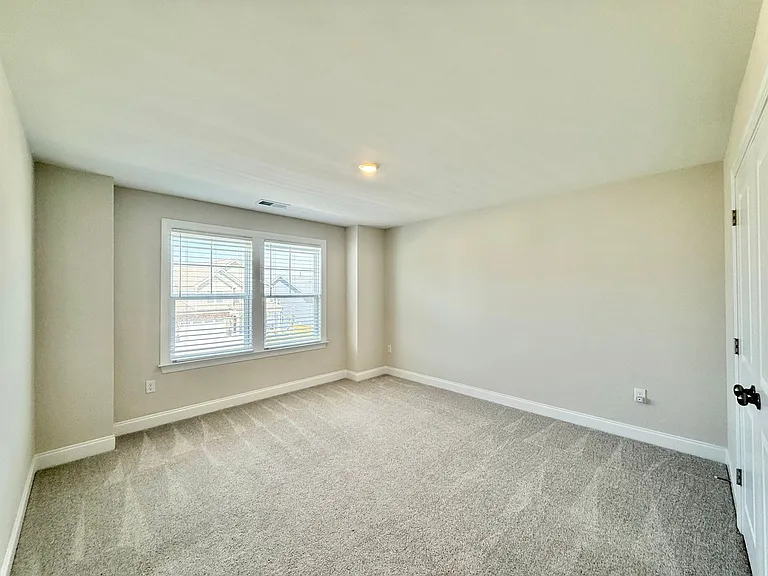 113 Hiddenite Pl — Photo 32