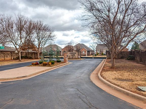 2nd image of 17820 Griffin Gate Dr