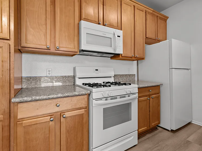 Baywood Villas — Photo 23