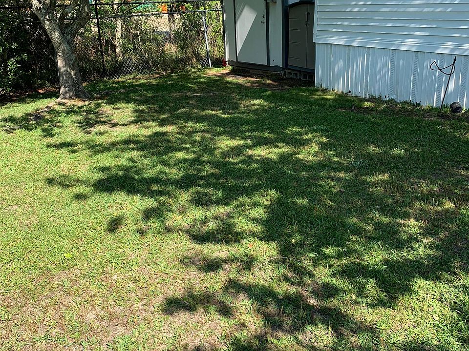2 sheds