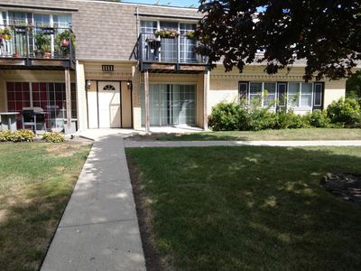 1111 Pleasant Run Dr APT 903, Wheeling, IL, 60090