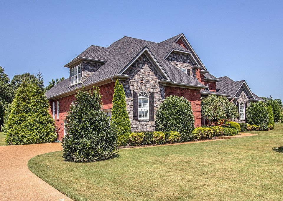 1st image of 2307 Lucerne Ln