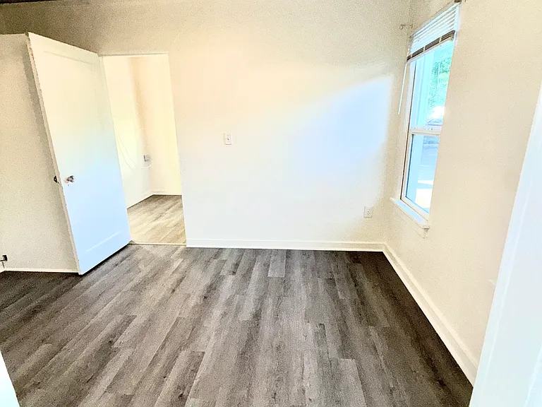 717 N 86th St #1 — Photo 13