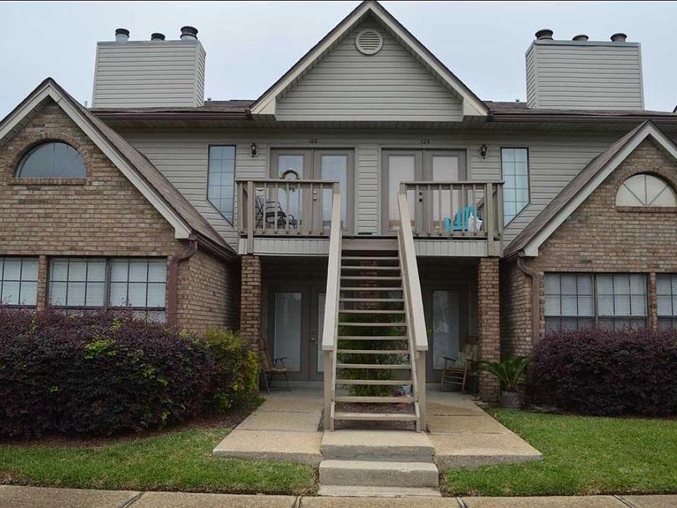 Home Sweet Home. Unit #122 is Top Left with a lovely view overlooking the pool.